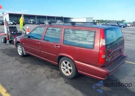 2000 Volvo V70 Se from USA, damaged, VIN YV1LW61J8Y2644104